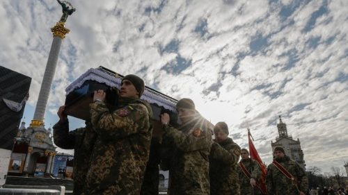 Ucrania tres años después, en busca de un horizonte de paz