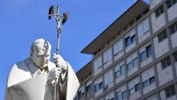 Bệnh viện Gemelli, nơi Đức Thánh Cha đang được điều trị bệnh viêm phổi