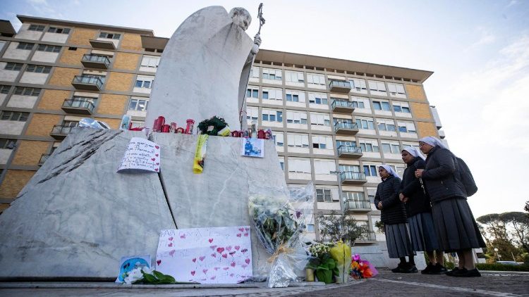 Болницата "Агостино Джемели"