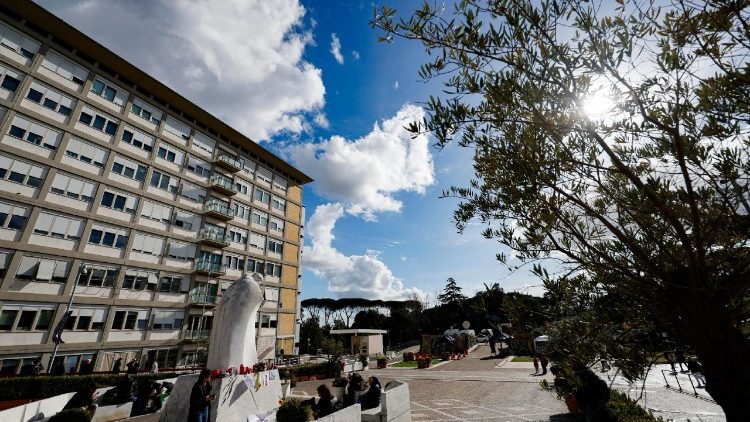 Рымская клініка Джэмэлі, у якой шпіталізаваны Францішак