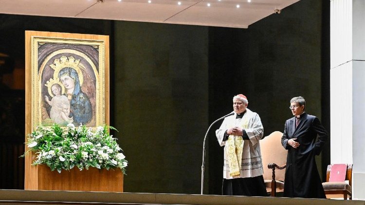 Ружанец за здароўе Папы на Плошчы Святога Пятра ў Ватыкане