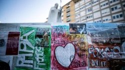 Университетската болница "Агостино Джемели"