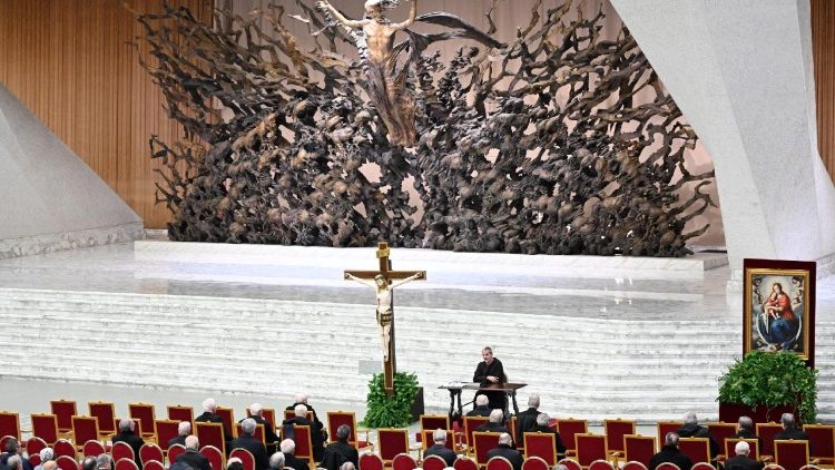 Fastenprediger Pasolini vor großem Publikum in der Audienzhalle