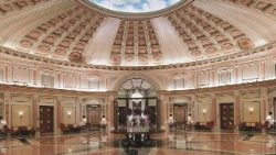 Vista exterior del Ritz de Riad (Arabia Saudí) donde se celebran las negociaciones sobre Ucrania