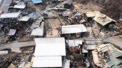 दक्षिण कोरिया के दक्षिण-पूर्वी क्षेत्र में लगी जंगली आग