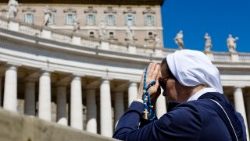 Bønn under tomt angelusvindu søndag 30. mars 2025