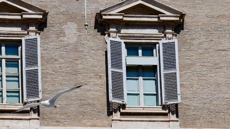 Påven höll inte sin Angelus från Apostoliska palatset 
