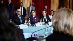 US envoys Rubio, Witkoff visit Paris