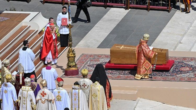 A exéquias do Papa Francisco a Praça de São Pedro