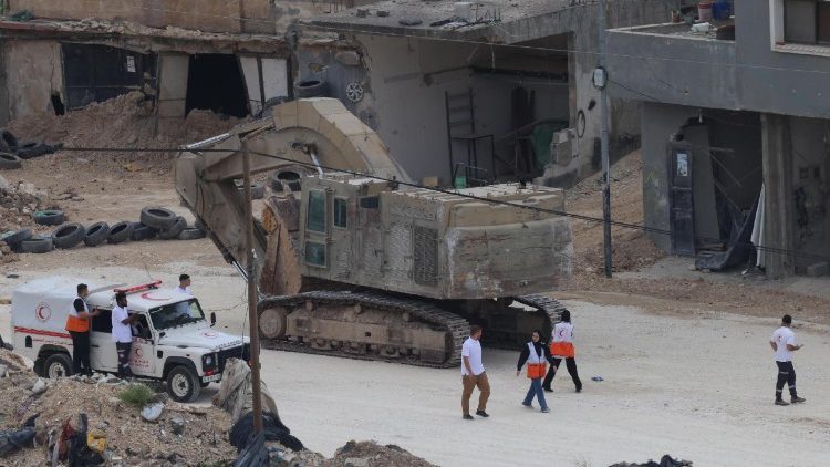 नूर शम्स शरणार्थी शिविर में इस्राएली सैन्य अभियान लगातार 96वें दिन भी जारी रहा