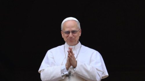 PODCAST - Papež Lev XIV. při Regina Caeli: Modleme se za povol&aacute;n&iacute;, pom&aacute;hejme si navz&aacute;jem