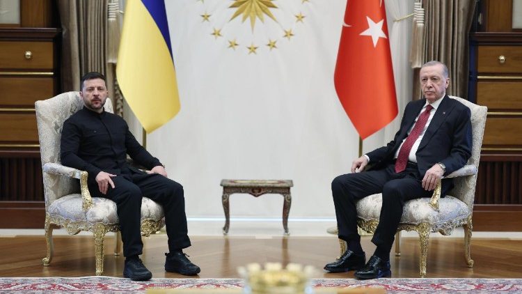 Zelensky ed Erdogan in un incontro del maggio scorso