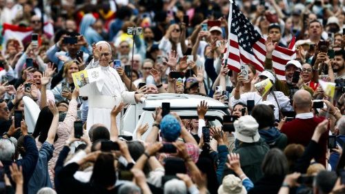 Le&oacute; p&aacute;pa első katek&eacute;zise: A Magvető b&iacute;zik, hogy Ig&eacute;je, Ő maga term&eacute;ss&eacute; lesz benn&uuml;nk 