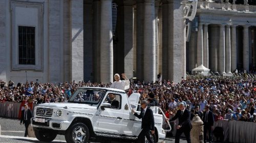 Le&oacute; p&aacute;pa katek&eacute;zise: J&eacute;zus gondoskod&aacute;sa r&oacute;lunk tesz k&eacute;pess&eacute; minket a k&ouml;ny&ouml;r&uuml;letre
