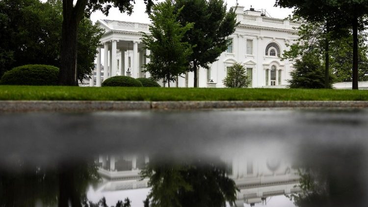 वाईट हाऊस