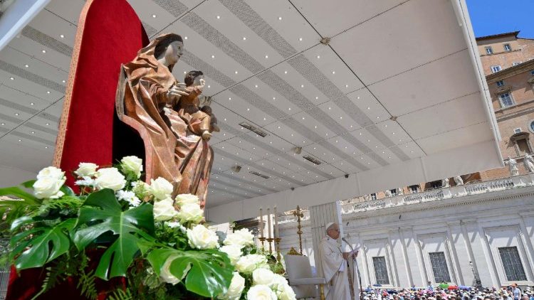 Литургия за Юбилея на семействата