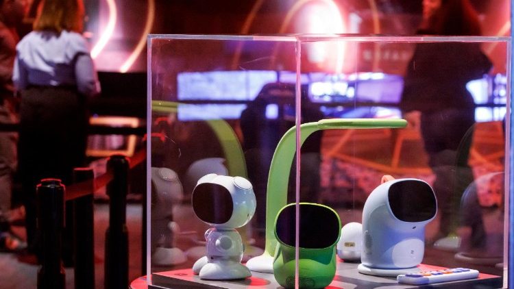 Fursa na changamoto za teknolojia ya akili unde