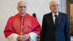 संत पापा लियो 14वें  ने  इटली के राष्ट्रपति सरजो मत्तरेल्ला से मुलाकात की।