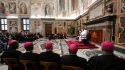 Leó pápa a kongói zarándokokkal 