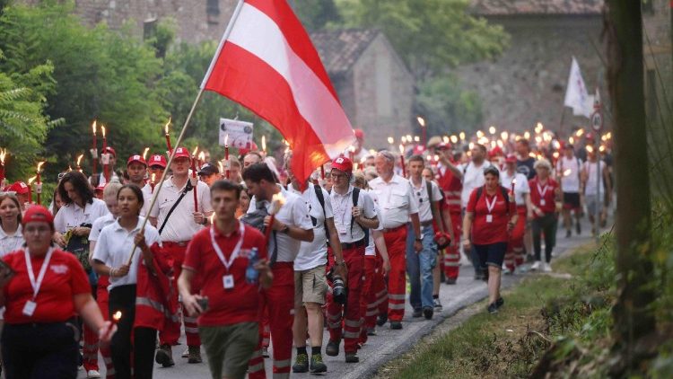 Tangazeni na kushuhudia fahari ya Msalaba