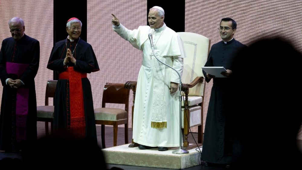 Il Papa a Auditorium Conciliazione per incontro con sacerdoti