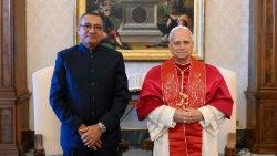 संत पापा लियो ने लोकतांत्रिक गणराज्य साओ टोमे और प्रिंसिपे के राष्ट्रपति से मुलाकात की