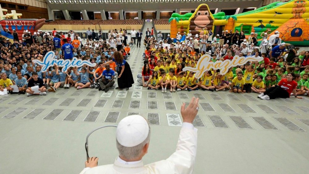 Pope Leo XIV meets children and young people from Vatican summer camp