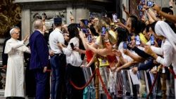 ലിയൊ പതിനാലാമൻ പാപ്പാ, ഡിജിറ്റൽ പ്രേഷിതരുടെയും കത്താലിക്കാ സ്വാധീനശാലികളുടെയും ജൂബിലിയോടനുബന്ധിച്ച് അവരുമായുള്ള കൂടിക്കാഴ്ചാവേളയിൽ, വത്തിക്കാനിൽ വിശുദ്ധ പത്രോസിൻറെ ബസിലിക്കയിൽ, 29/07/25