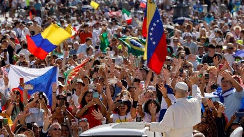 A p&aacute;pa katek&eacute;zise a szerdai audienci&aacute;n: Tanuljunk meg őszint&eacute;n &eacute;s k&ouml;r&uuml;ltekintően kommunik&aacute;lni