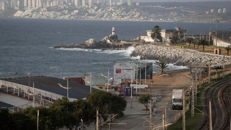 Pacific nations ease tsunami fears after massive quake off Russia