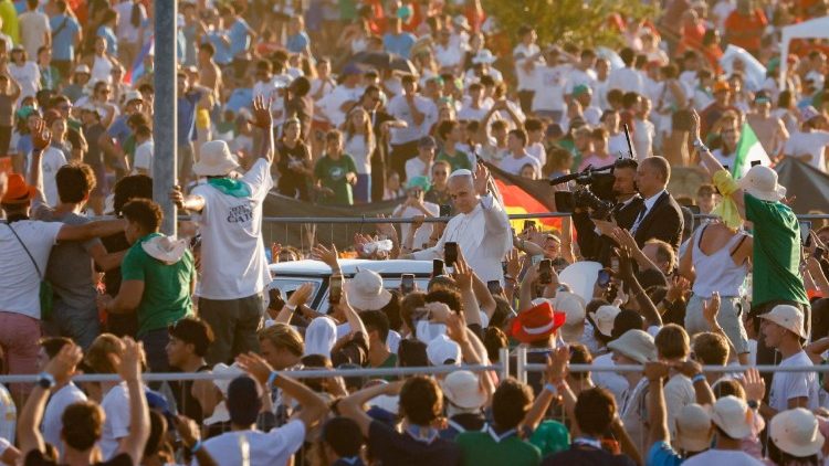 البابا لاوُن الرابع عشر يترأس أمسية صلاة لمناسبة يوبيل الشباب ٢ آب أغسطس ٢٠٢٥