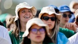 Papa Leone XIV presiede la messa conclusiva del Giubileo dei Giovani