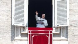 ലിയൊ പതിനാലാമൻ പാപ്പാ, ഞായറാഴ്ച, മദ്ധ്യാഹ്നപ്രാർത്ഥനാവേളയിൽ, വത്തിക്കാനിൽ, 10/08/25