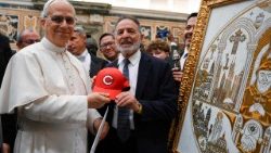 काथलिक विधायकों से मुलाकात करते संत पापा फ्राँसिस