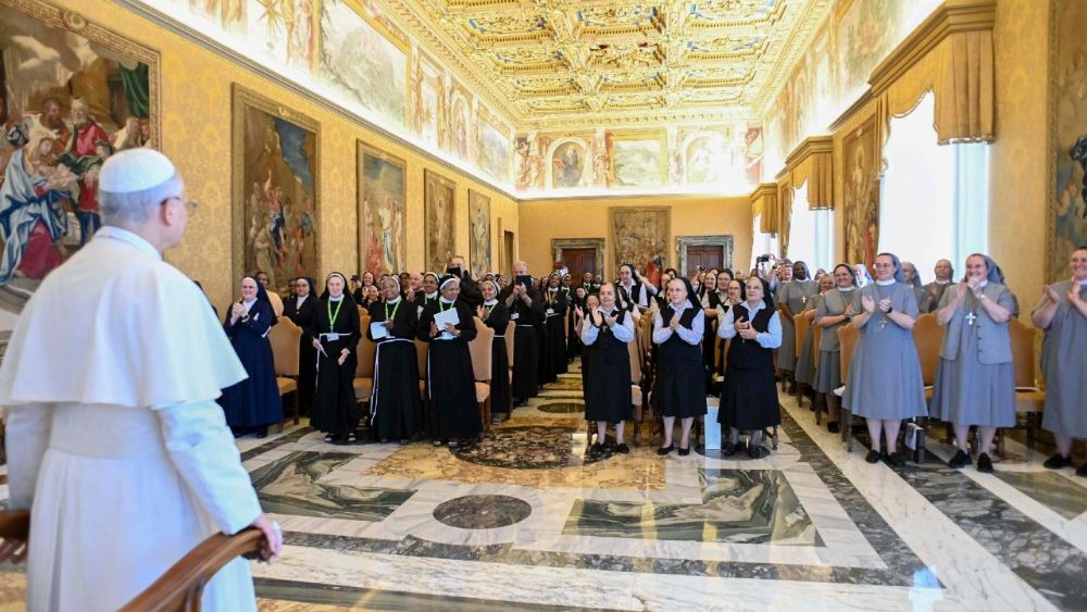 Papa, nessun popolo pu� essere costretto a esilio forzato