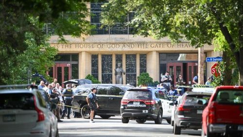 Usa, sparatoria durante la messa a Minneapolis. Uccisi due bambini