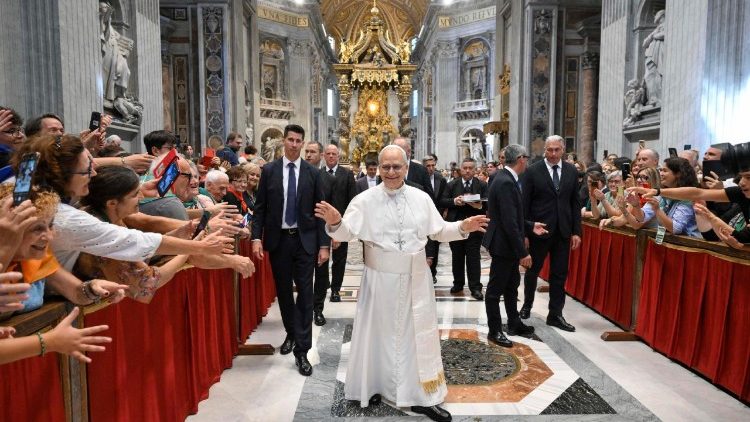 संत पापा लियो 14वें ने उम्ब्रिया के आठ धर्मप्रांतों के श्रद्धालुओं का अभिवादन किया