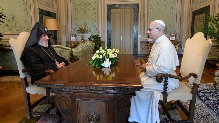 Pope Leo XIV meets Supreme Patriarch and Catholicos of All Armenians Karekin II