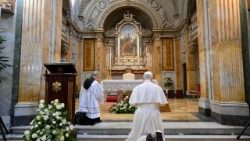 புனித அன்னா ஆலயத்தில் திருத்தந்தை 