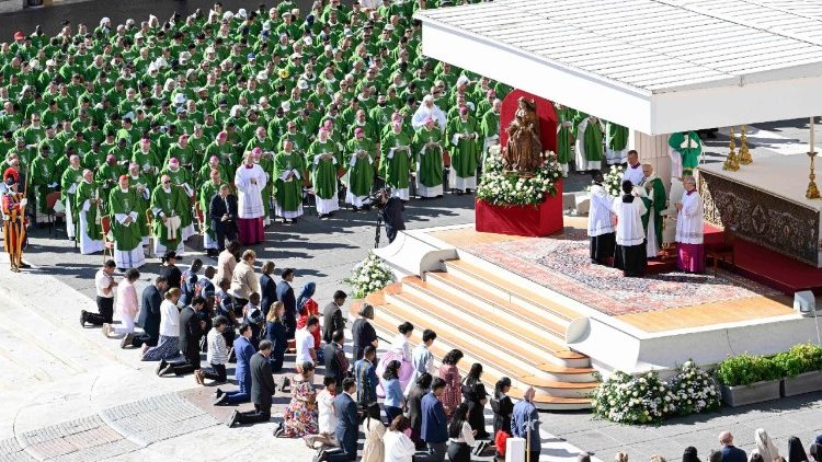 Thánh lễ tại Quãng trường Thánh Phêrô dịp Năm Thánh dành cho các Giáo lý viên