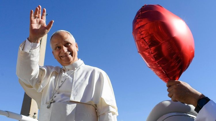 வத்திக்கான் வளாகத்தில் திருத்தந்தை 