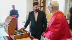 Pápež Lev XIV s prezidentom Čile