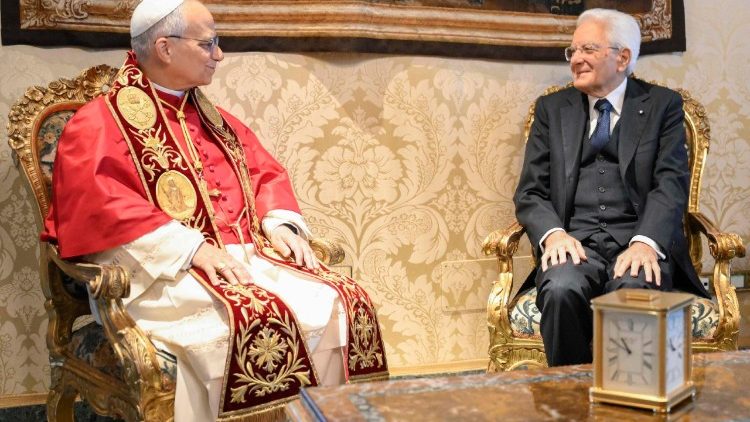 Pāvests Leons XIV tiekas ar Itālijas prezidentu Serdžo Matarellu