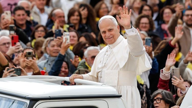 வத்திக்கான் வளாகத்தில் திருத்தந்தை பதினான்காம் லியோ