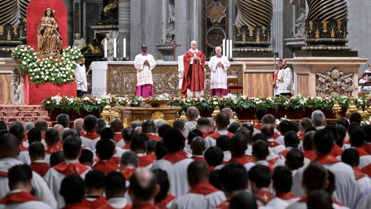 Mesha në Bazilikën e Vatikanit