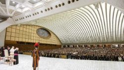 Leó pápa: Legyetek a "plusz nemzedék"