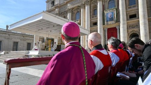 വിശുദ്ധ ന്യൂമാൻ വേദപാരംഗതൻ: സ്‌കൂളുകൾ സമാധാന - സംവാദ സംസ്കാരം മുന്നോട്ടുവയ്ക്കണമെന്ന് പാപ്പാ