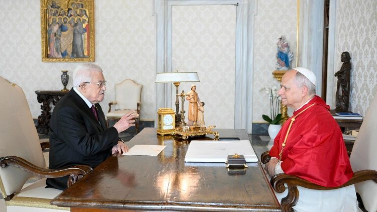  6.11.2025 को फ़िलिस्तीनी राष्ट्रपति महमूद अब्बास वाटिकन सिटी आए और संत पापा लियो14वें से मिले