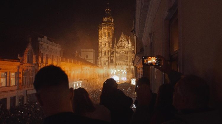 Lapkričio 8-osios vakaro koncertas prie Košicės katedros