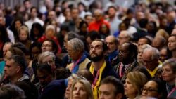Il Papa in basilica, messa nella Giornata dei poveri